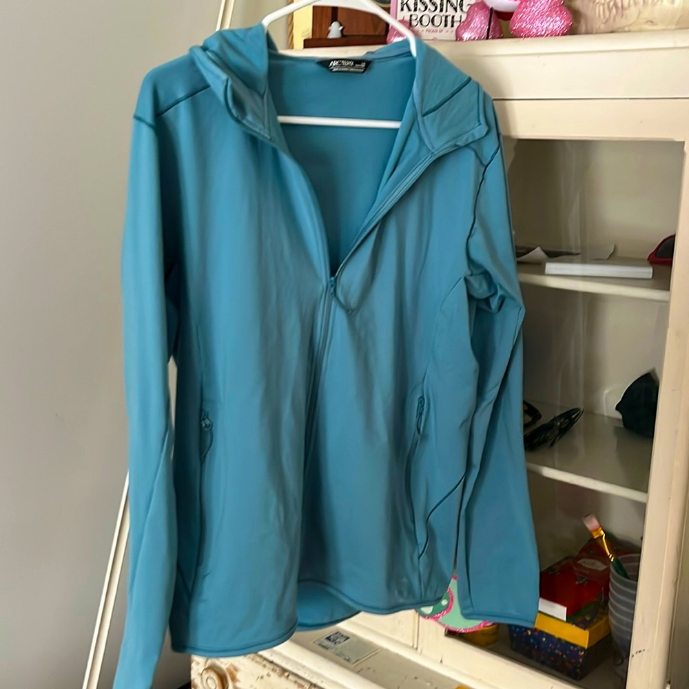 Wome hoodie. Arc’teryx lg